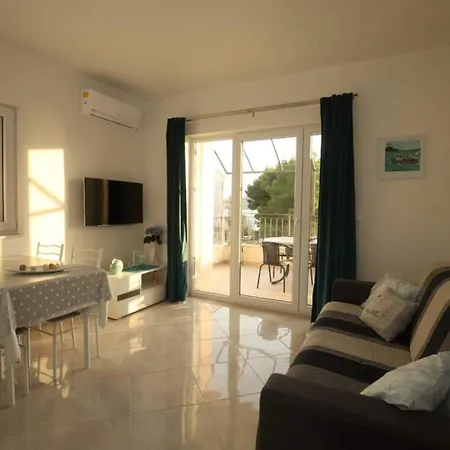 Ana - One Bedroom A3 *