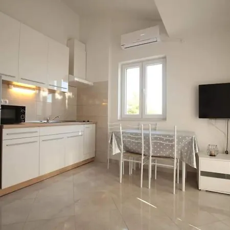 Ana - One Bedroom A3 Appartement