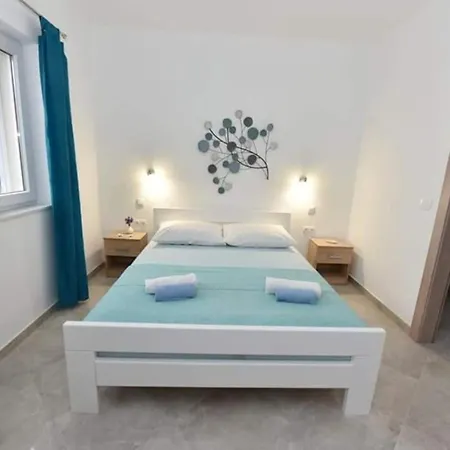 Ana - One Bedroom A3 * Срима