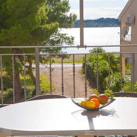 Appartement Ana - One Bedroom A3 *